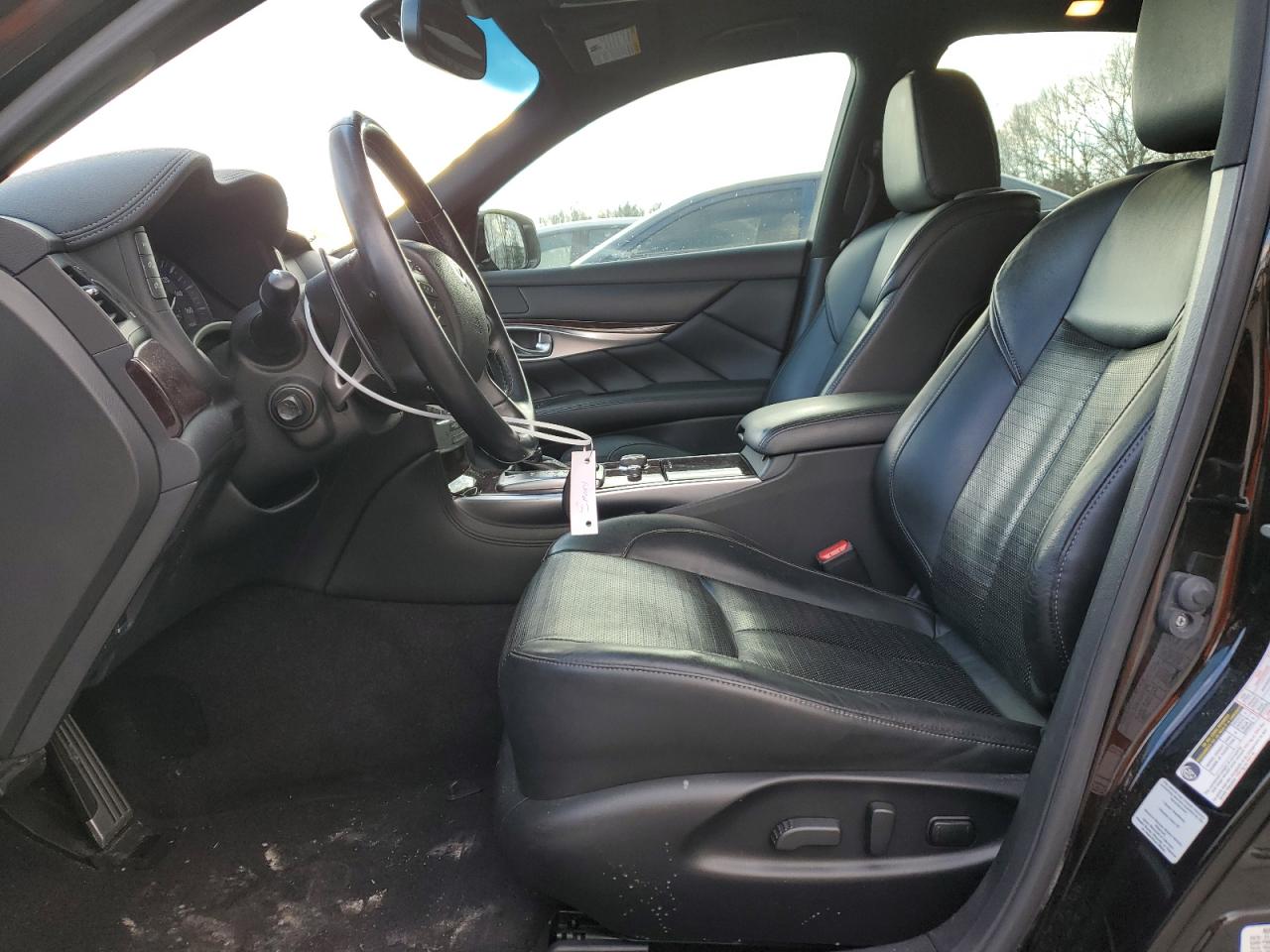 2017 Infiniti Q70 - Image 7