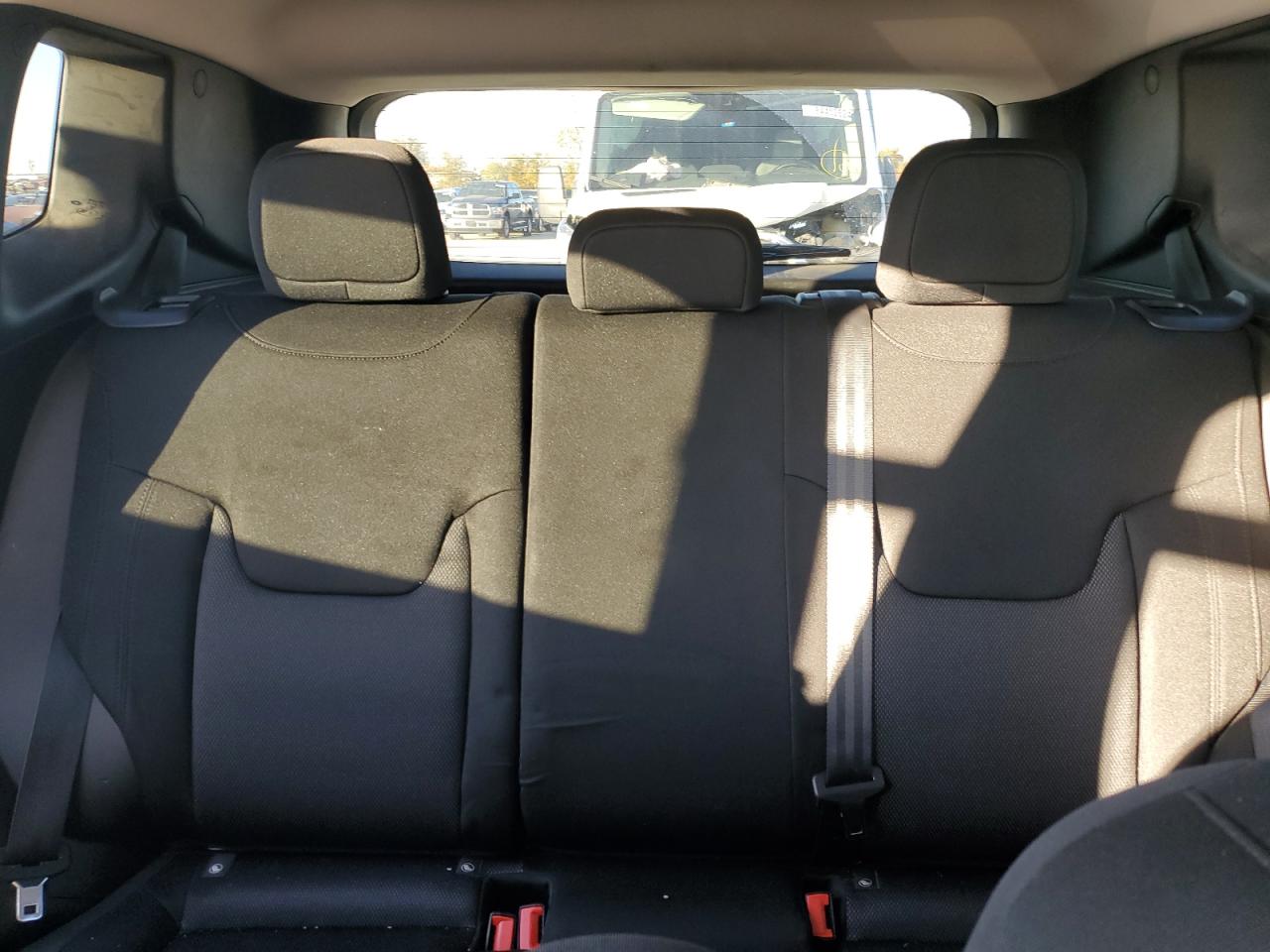 2020 Jeep Renegade - Image 10