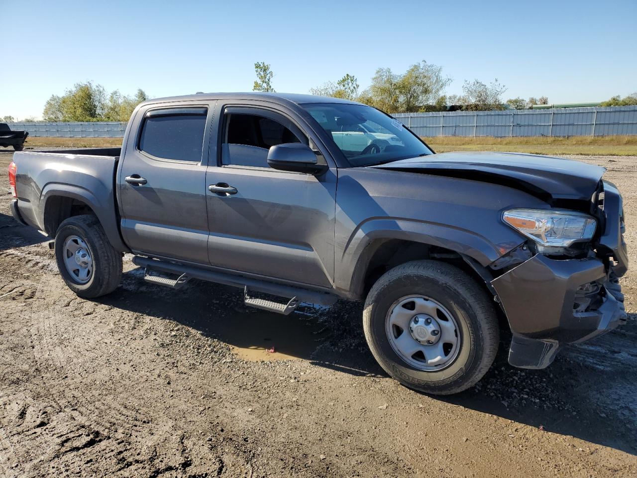 VIN 5TFAX5GN5JX111599 2018 TOYOTA TACOMA no.4