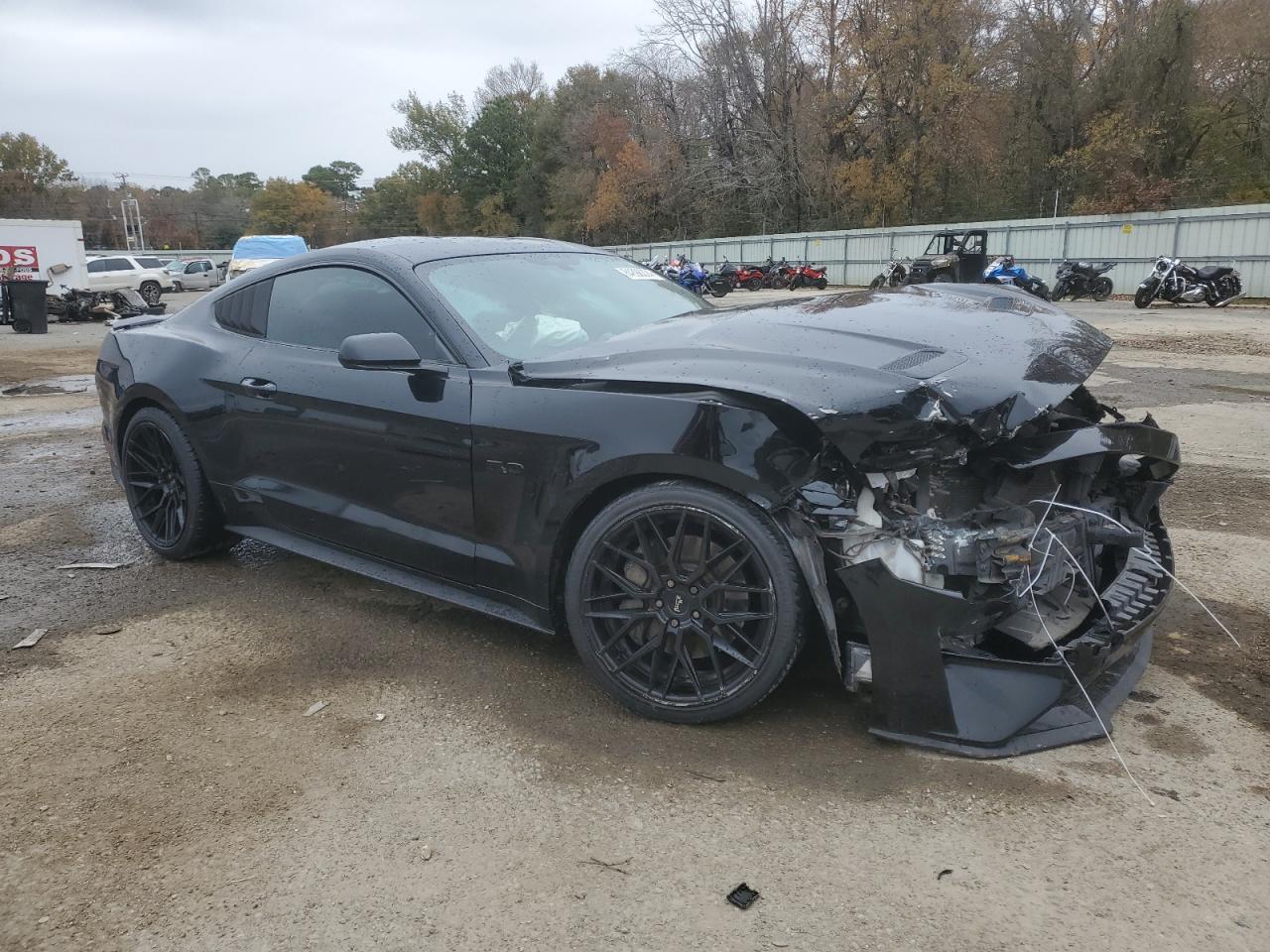 2019 Ford Mustang - Image 4