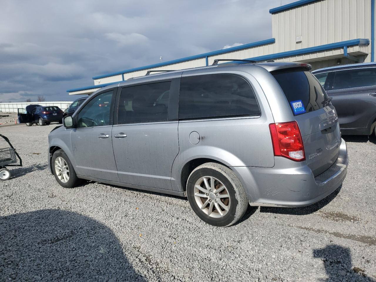 2019 Dodge Caravan - Image 2