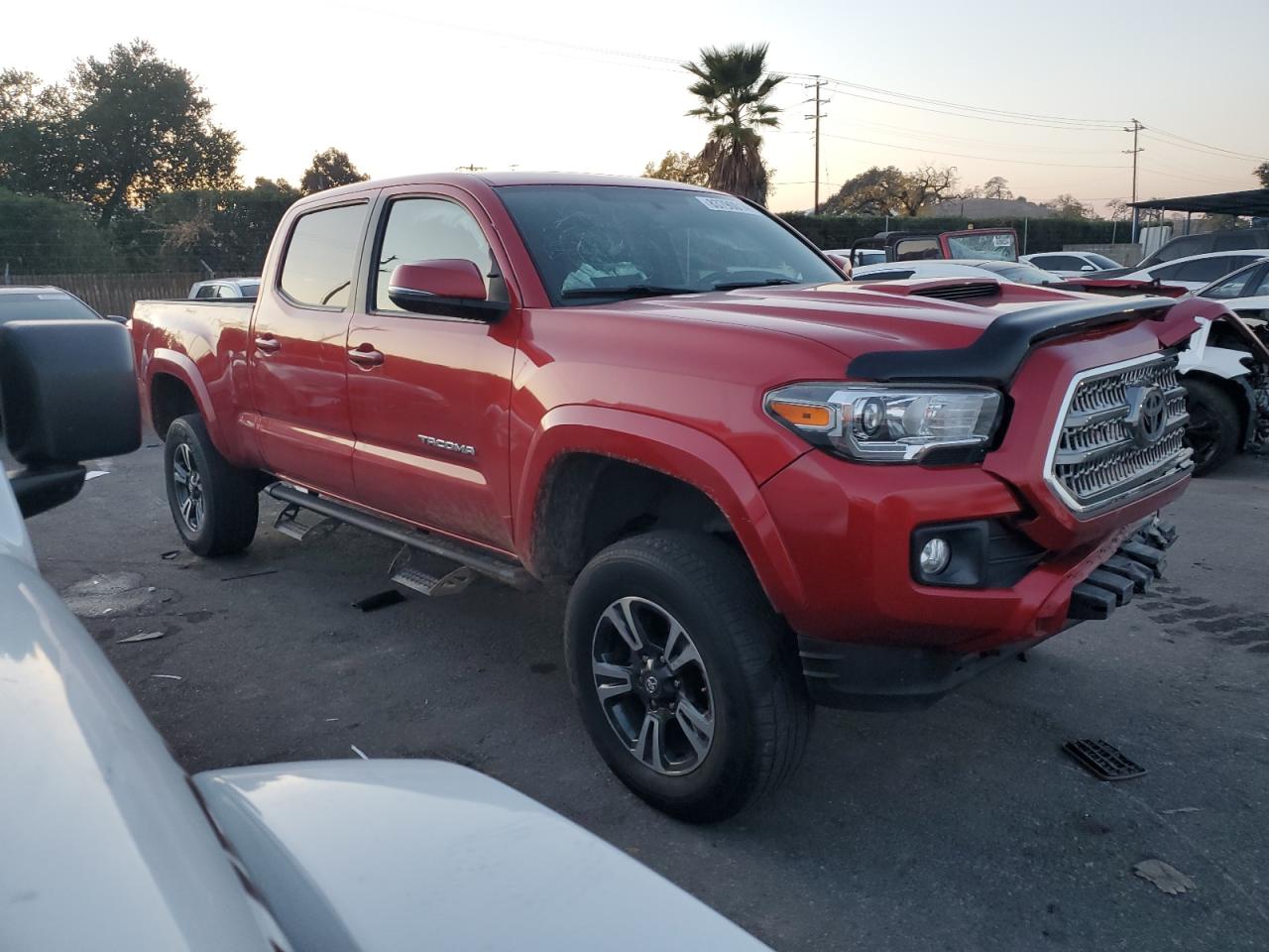 VIN 3TMDZ5BN4HM033296 2017 TOYOTA TACOMA no.4