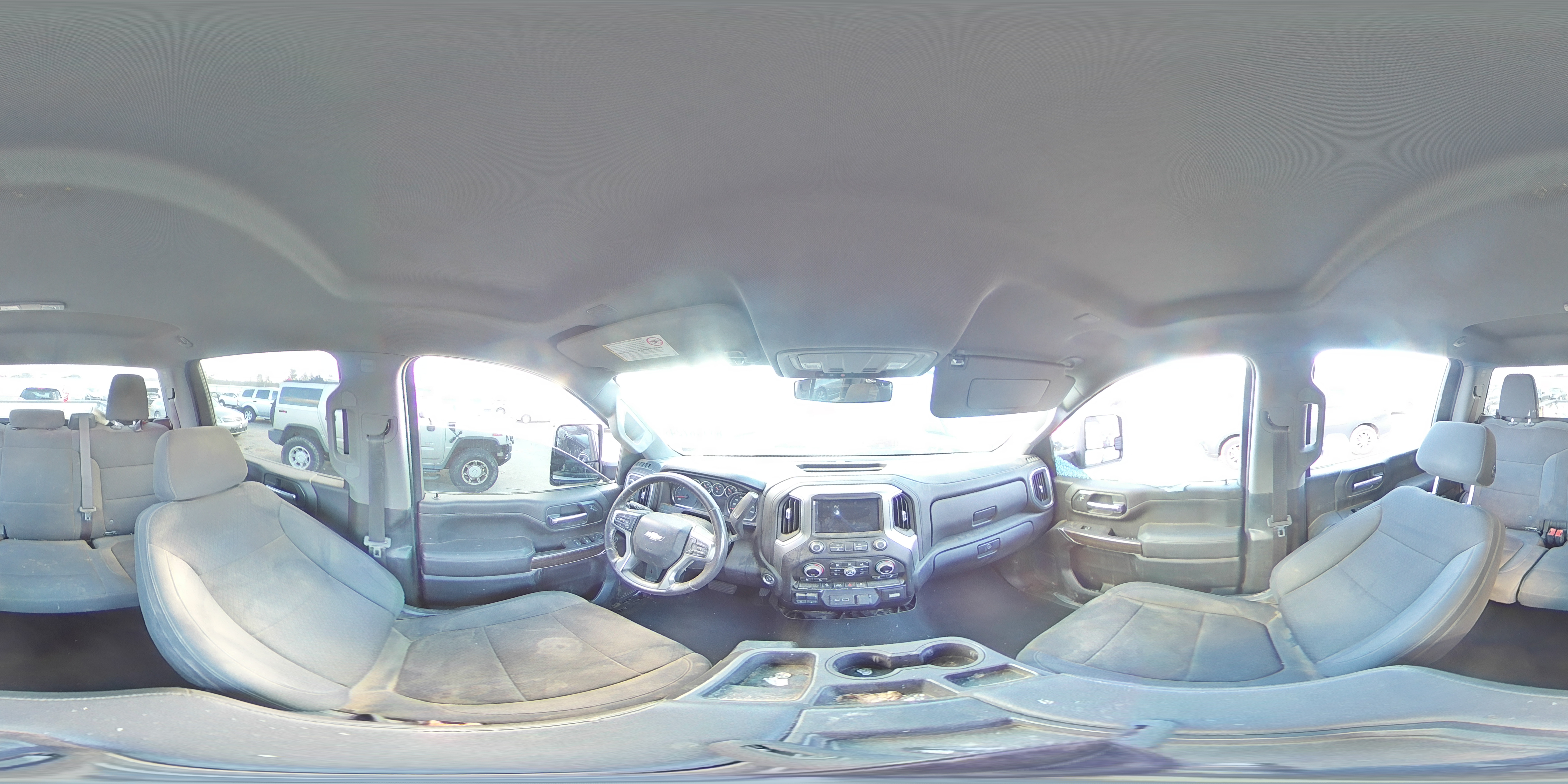 2022 Chevrolet Silverado - Image 12