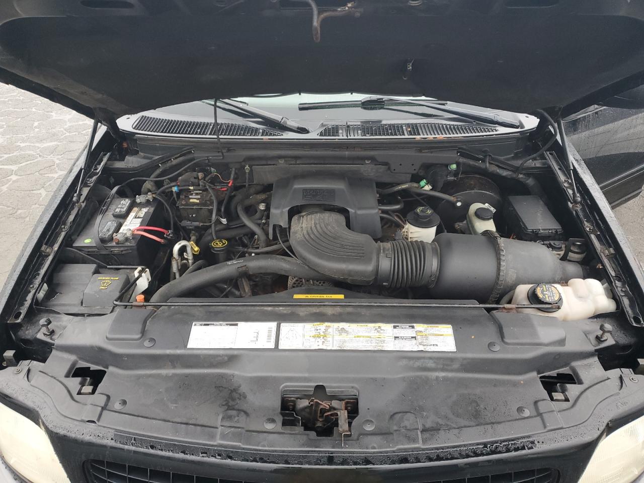 2000 Ford Expedition Xlt VIN: 1FMPU16LXYLA61727 Lot: 85990684