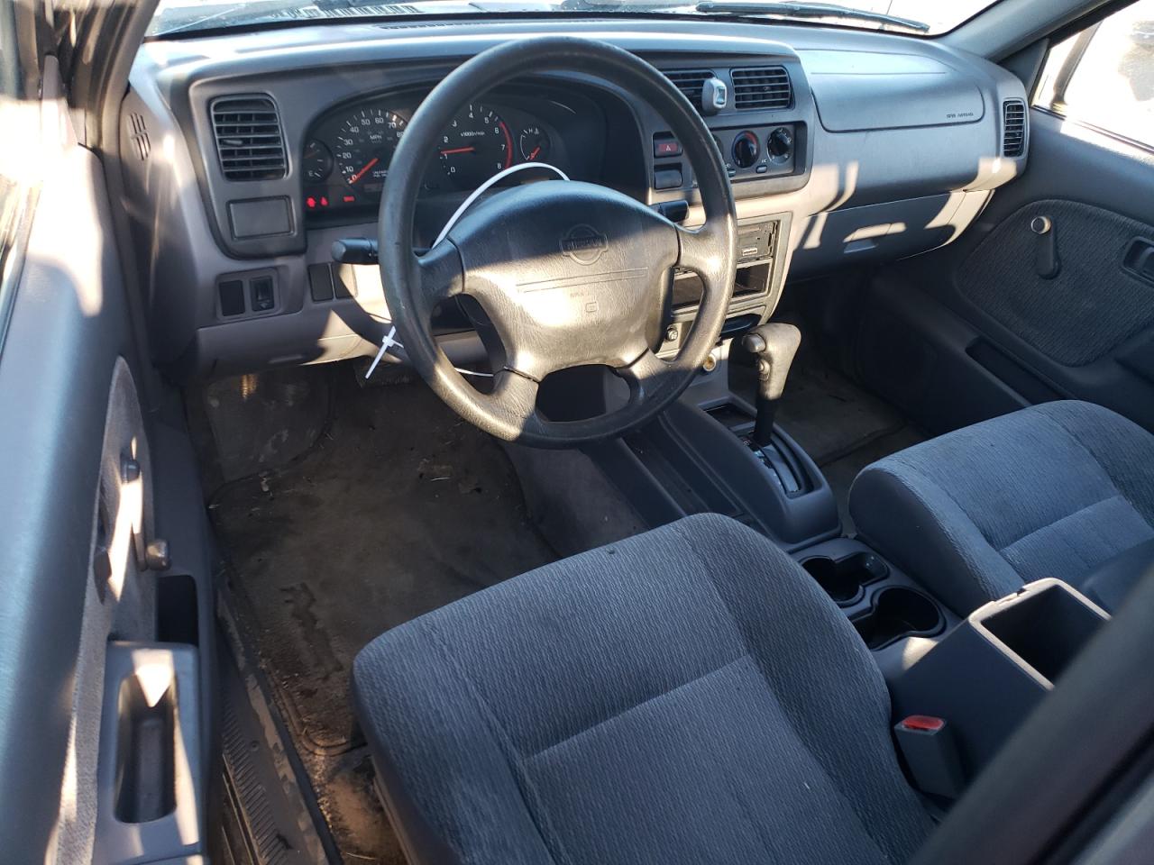 2000 Nissan Navara (Frontier) - Image 8