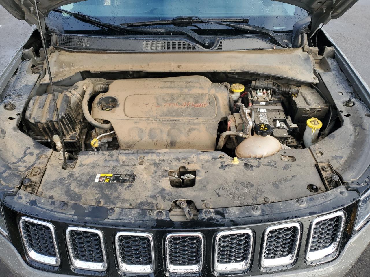 2019 Jeep Compass - Image 12