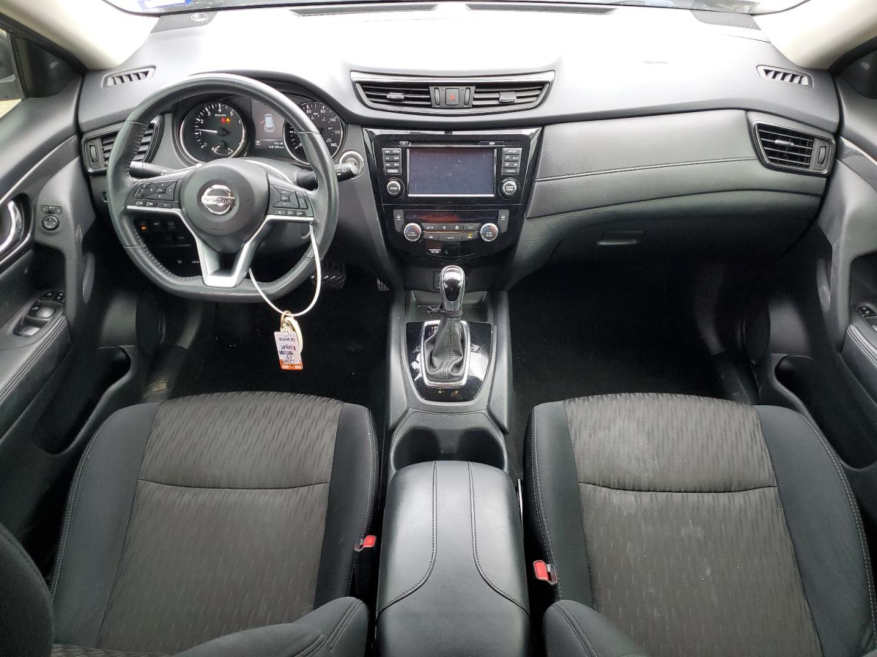 2017 Nissan Rogue - Image 8