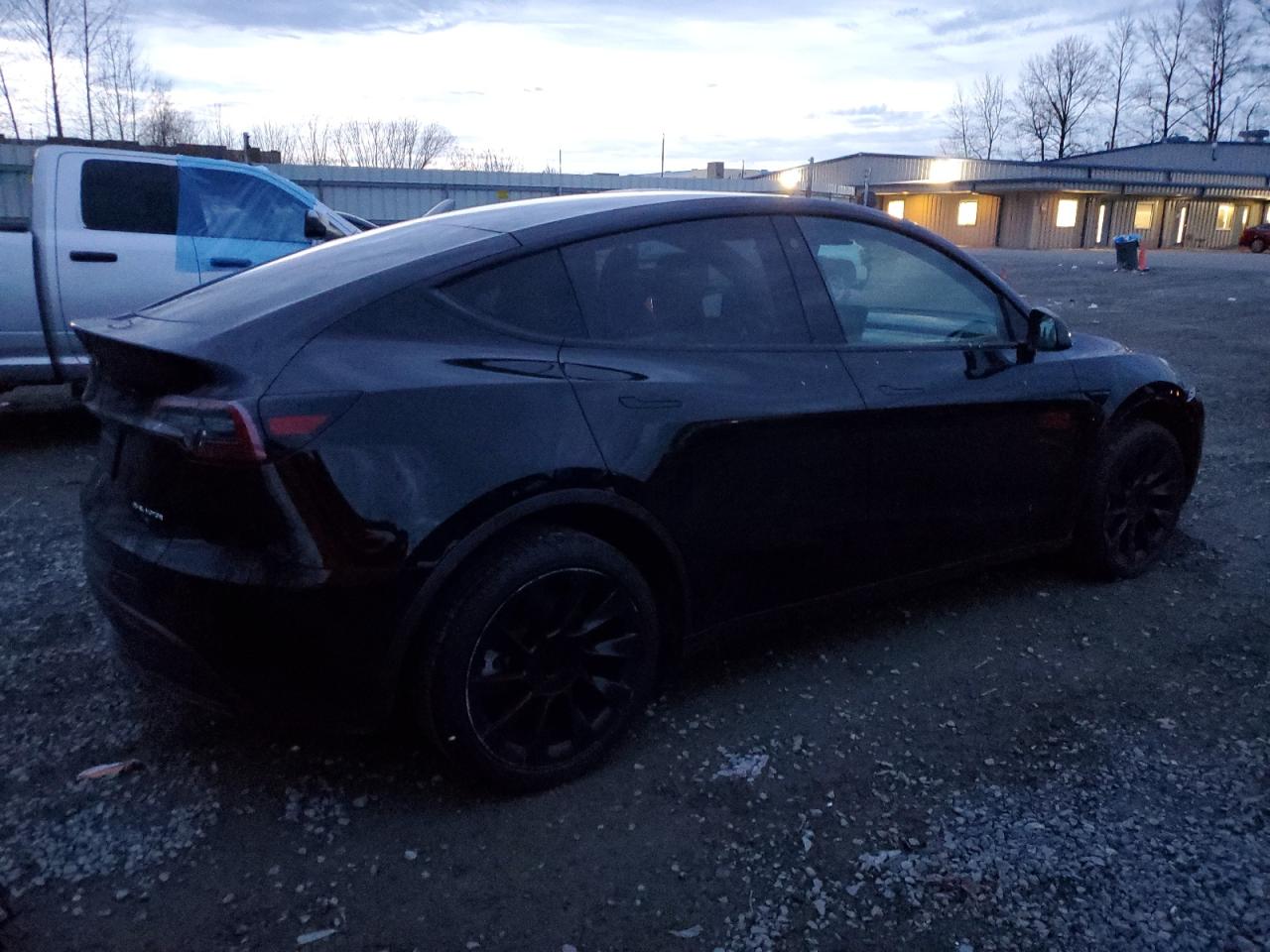 VIN 5YJYGDEE8MF282339 2021 TESLA MODEL Y no.3