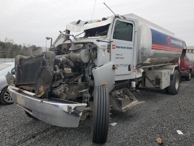2006 PETERBILT 335 