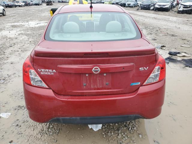  NISSAN VERSA 2015 Красный