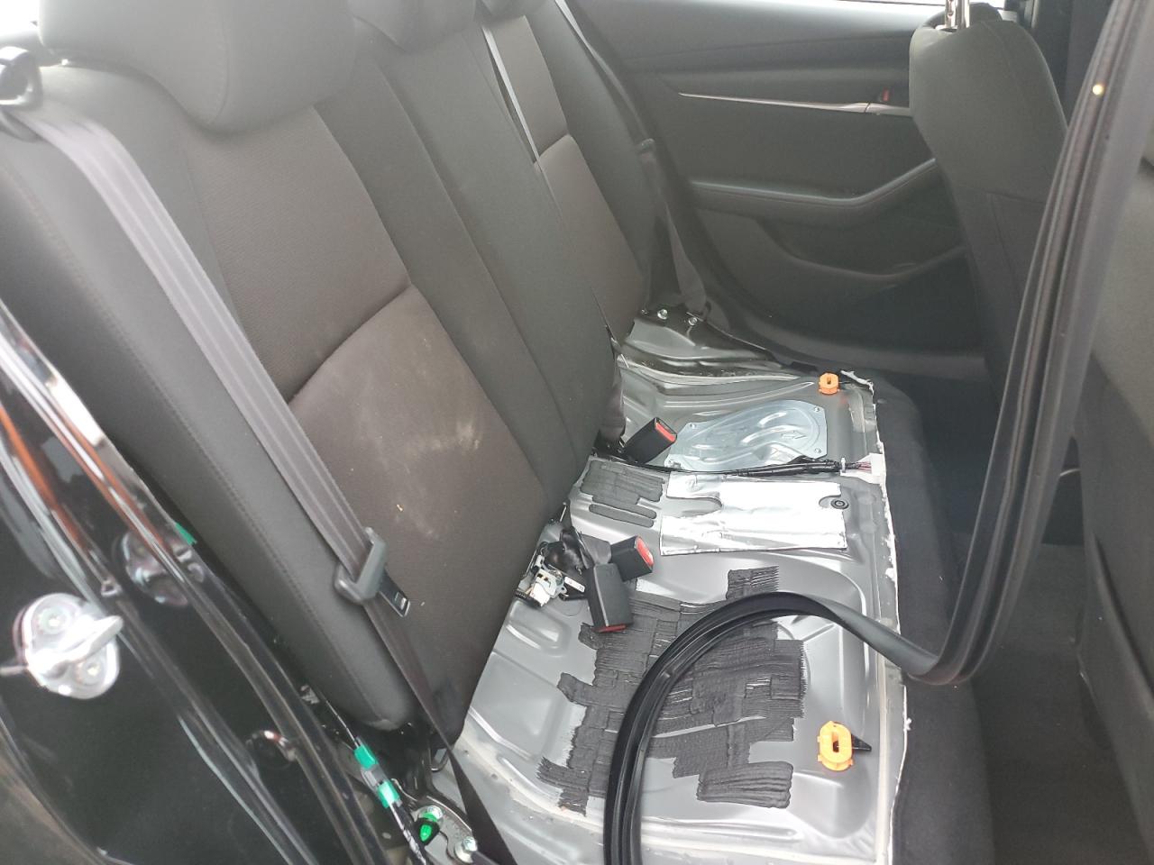 2021 Mazda 3 - Image 10