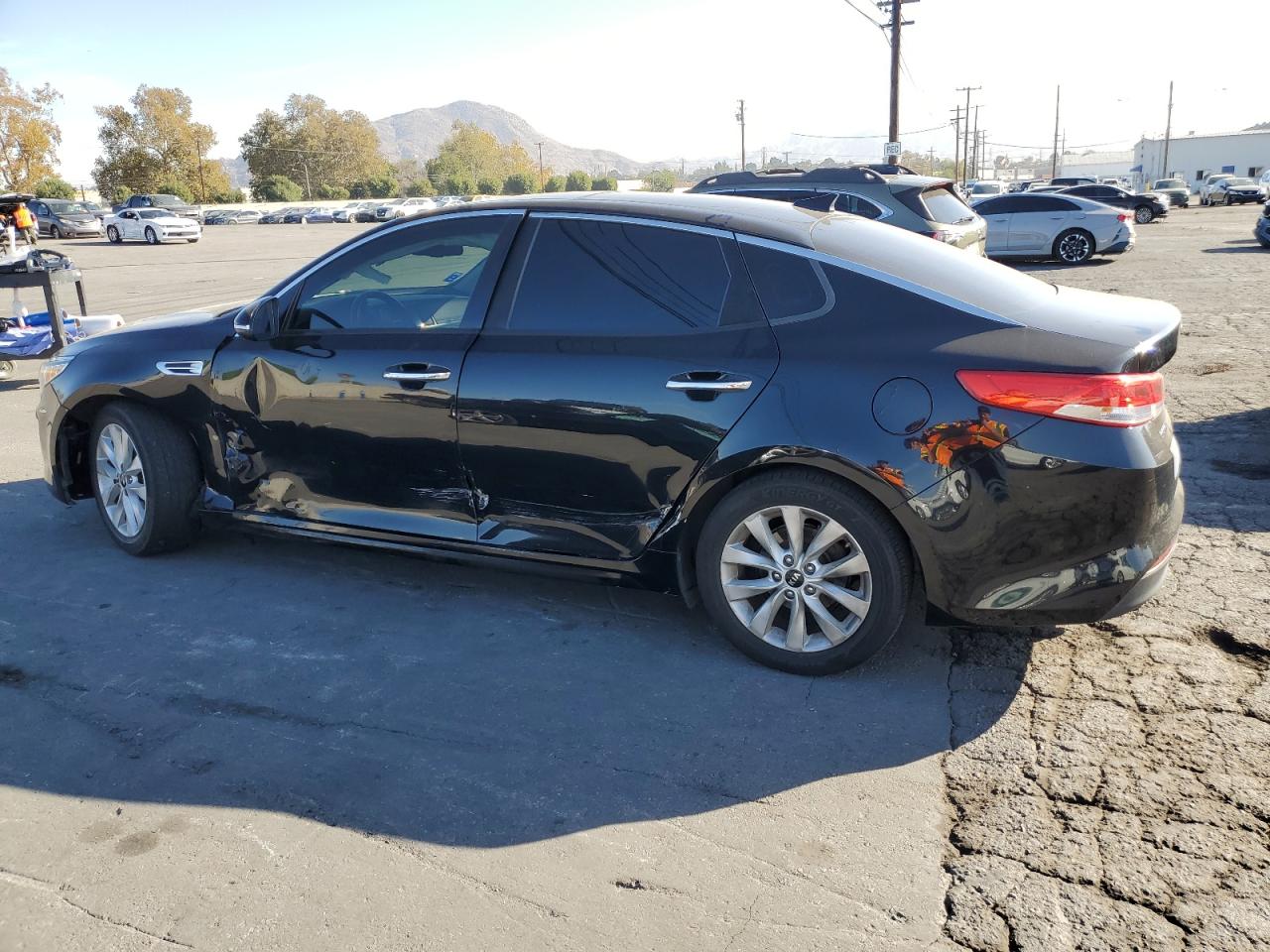 VIN 5XXGU4L33GG085909 2016 KIA OPTIMA no.2