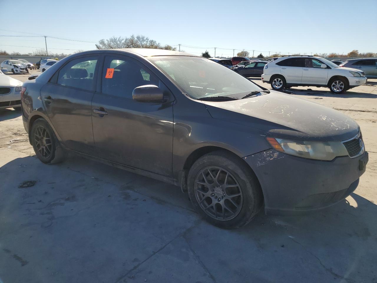 VIN KNAFU4A22D5725918 2013 KIA FORTE no.4