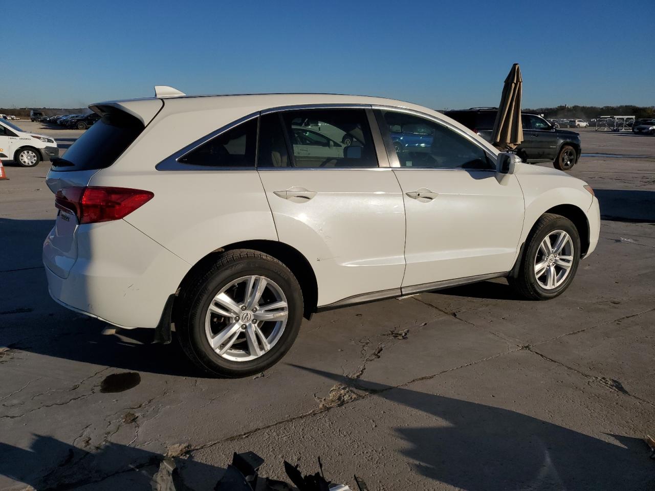 VIN 5J8TB3H52DL015646 2013 ACURA RDX no.3