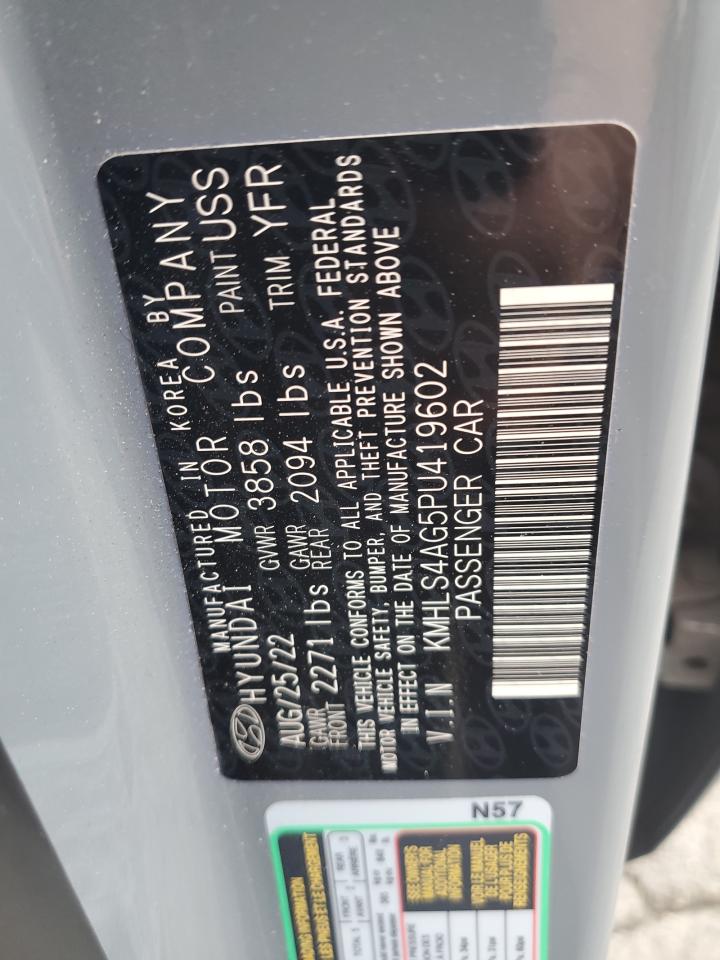 2023 Hyundai Elantra - Image 12