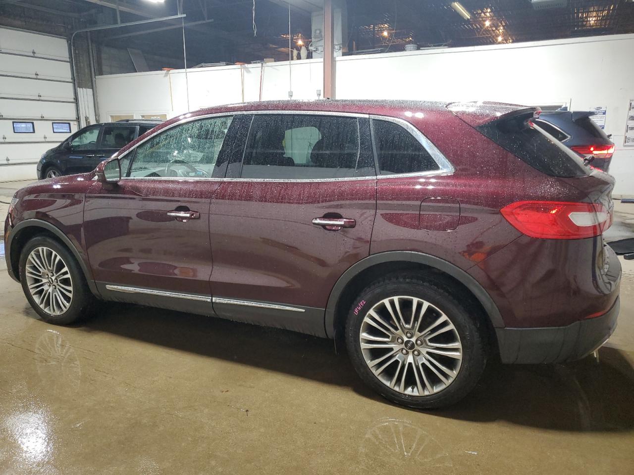 VIN 2LMPJ8LRXHBL48273 2017 LINCOLN MKX no.2