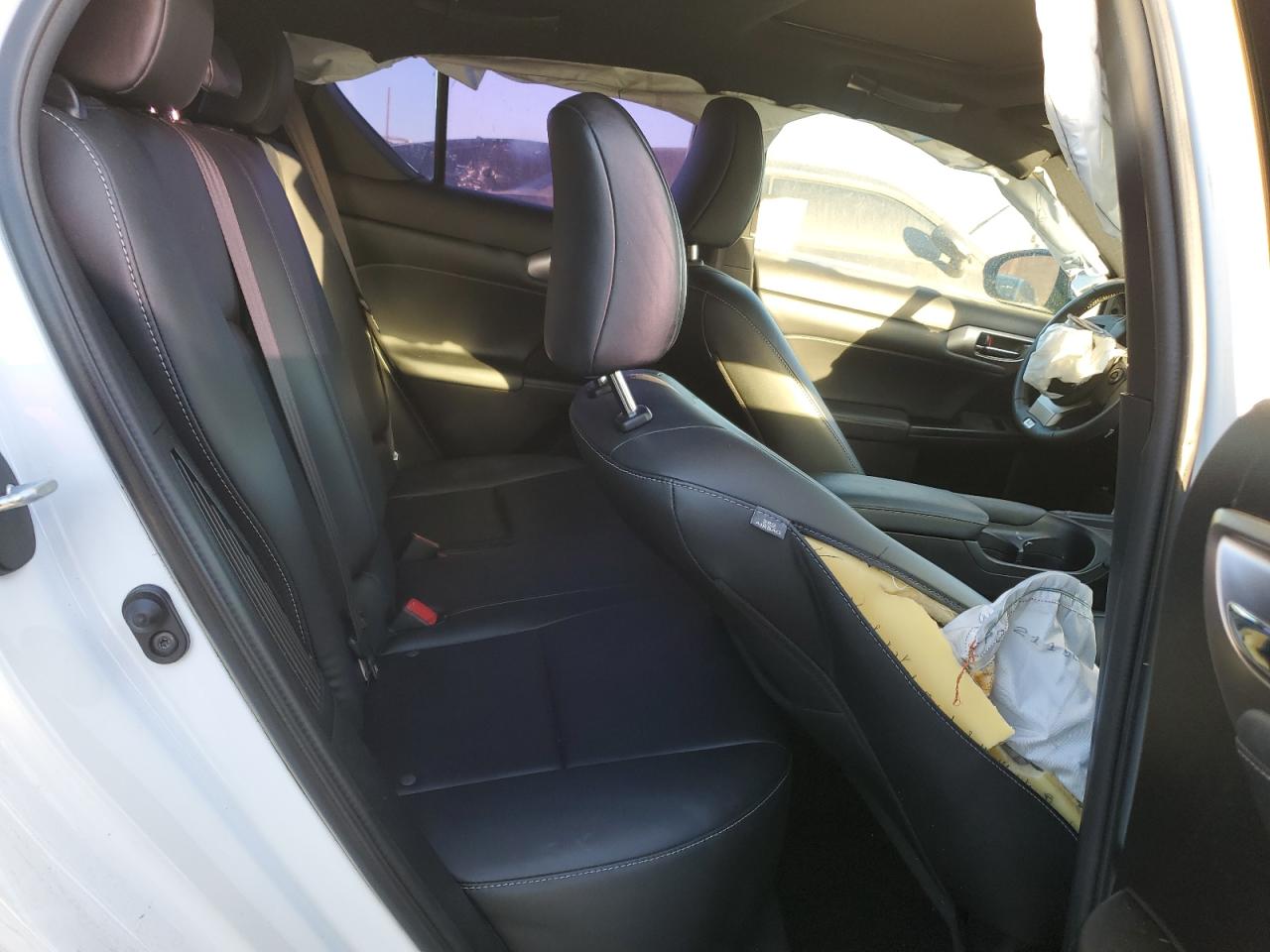 2015 Lexus CT - Image 10