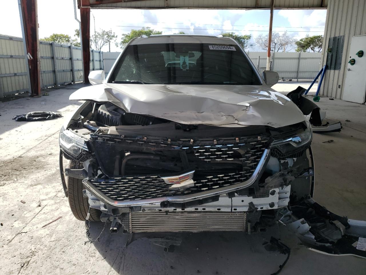 2022 Cadillac XT6 - Image 5