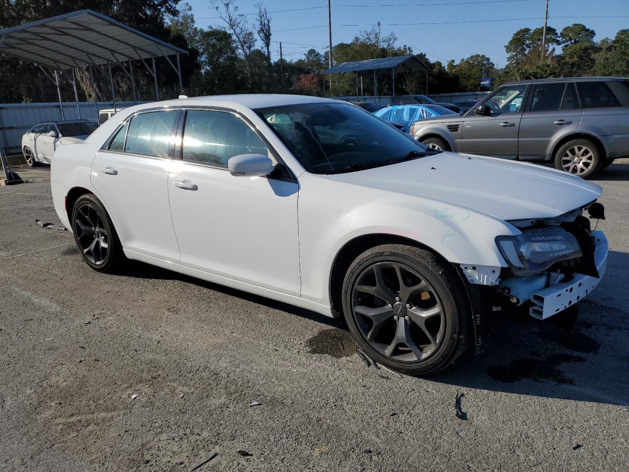 2021 Chrysler 300 - Image 4