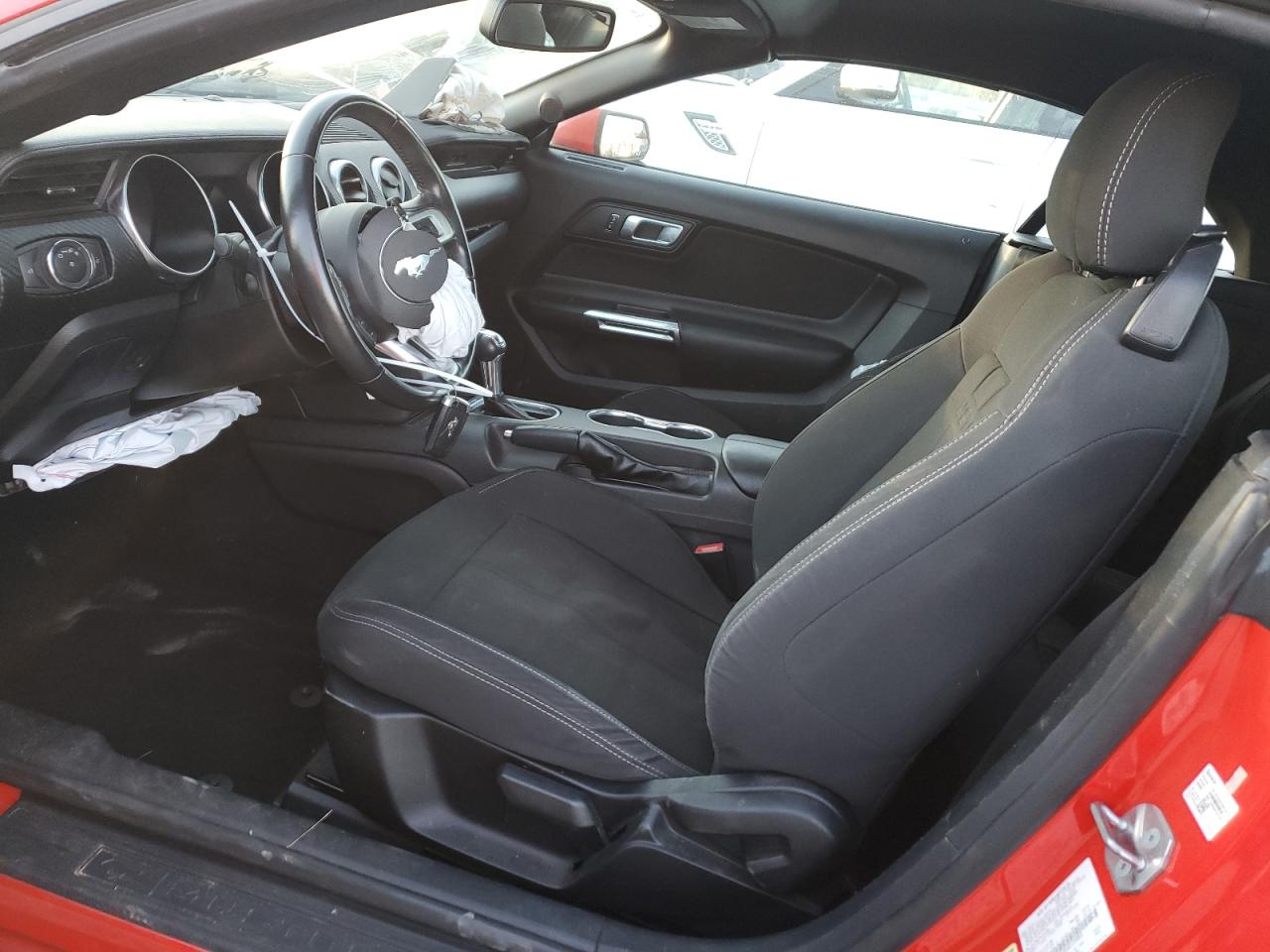 2019 Ford Mustang - Image 7