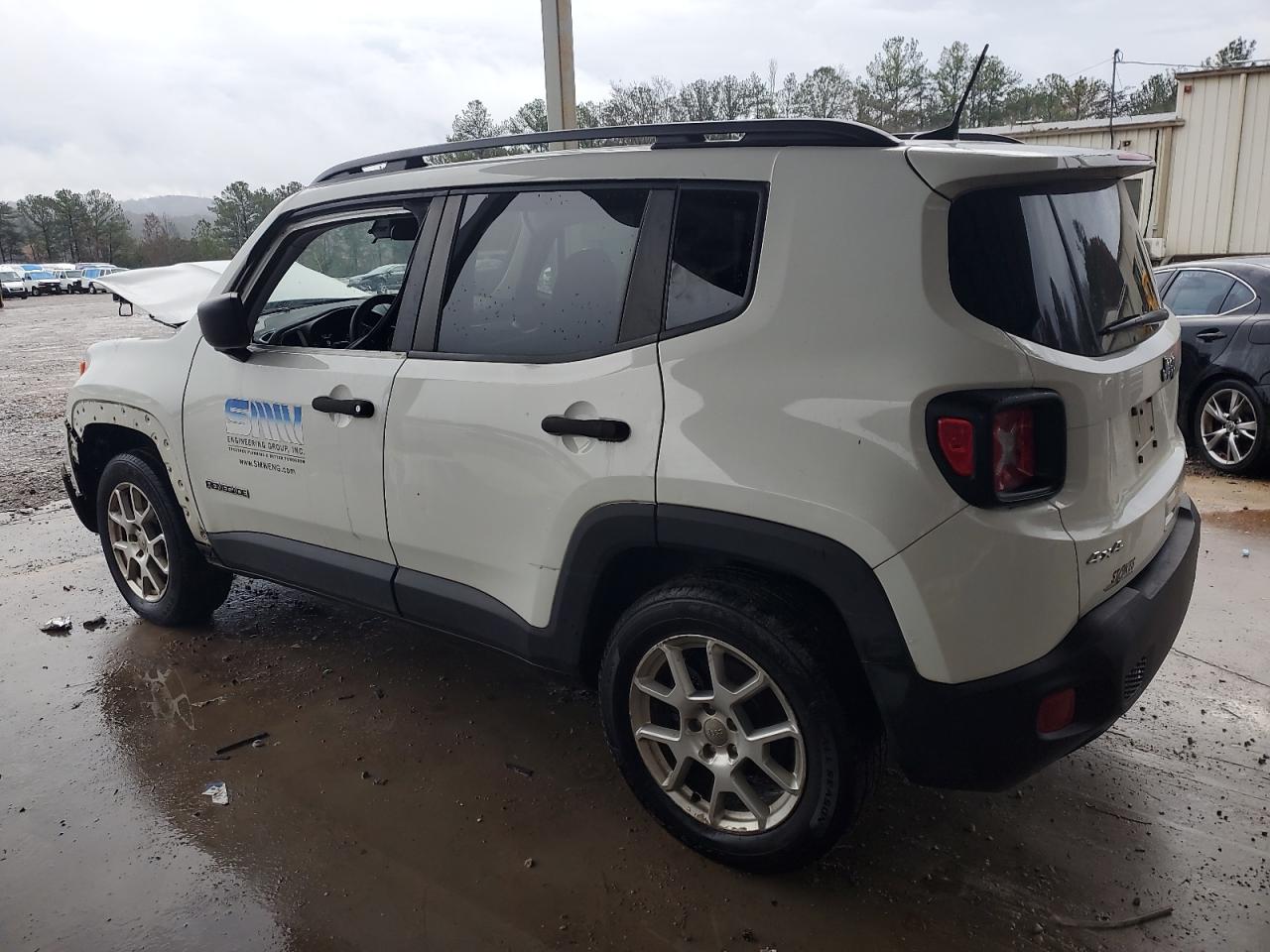 2021 Jeep Renegade - Image 2