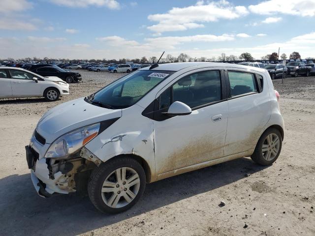 Hatchbacks CHEVROLET SPARK 2015 Biały