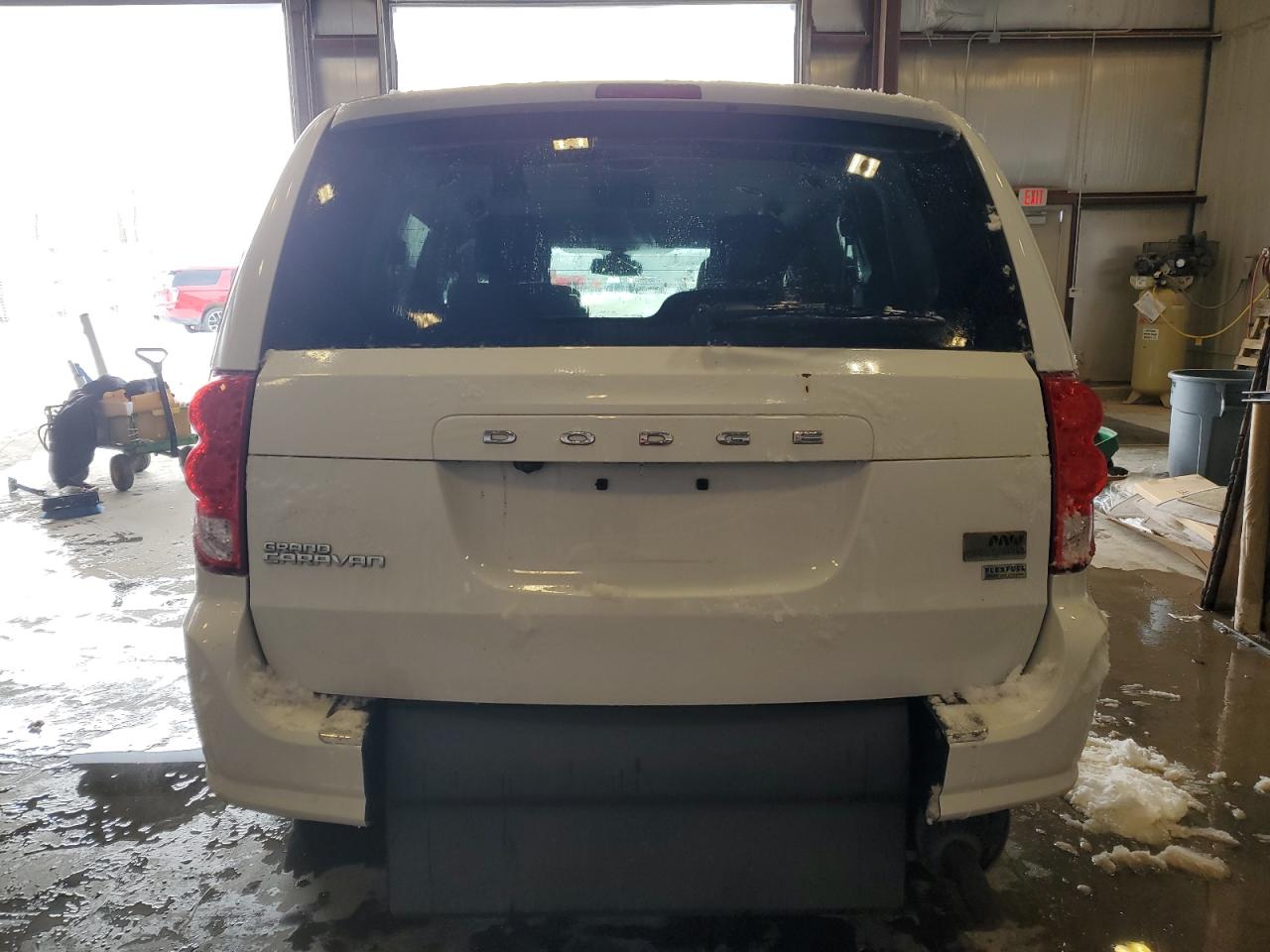 2019 Dodge Caravan - Image 6