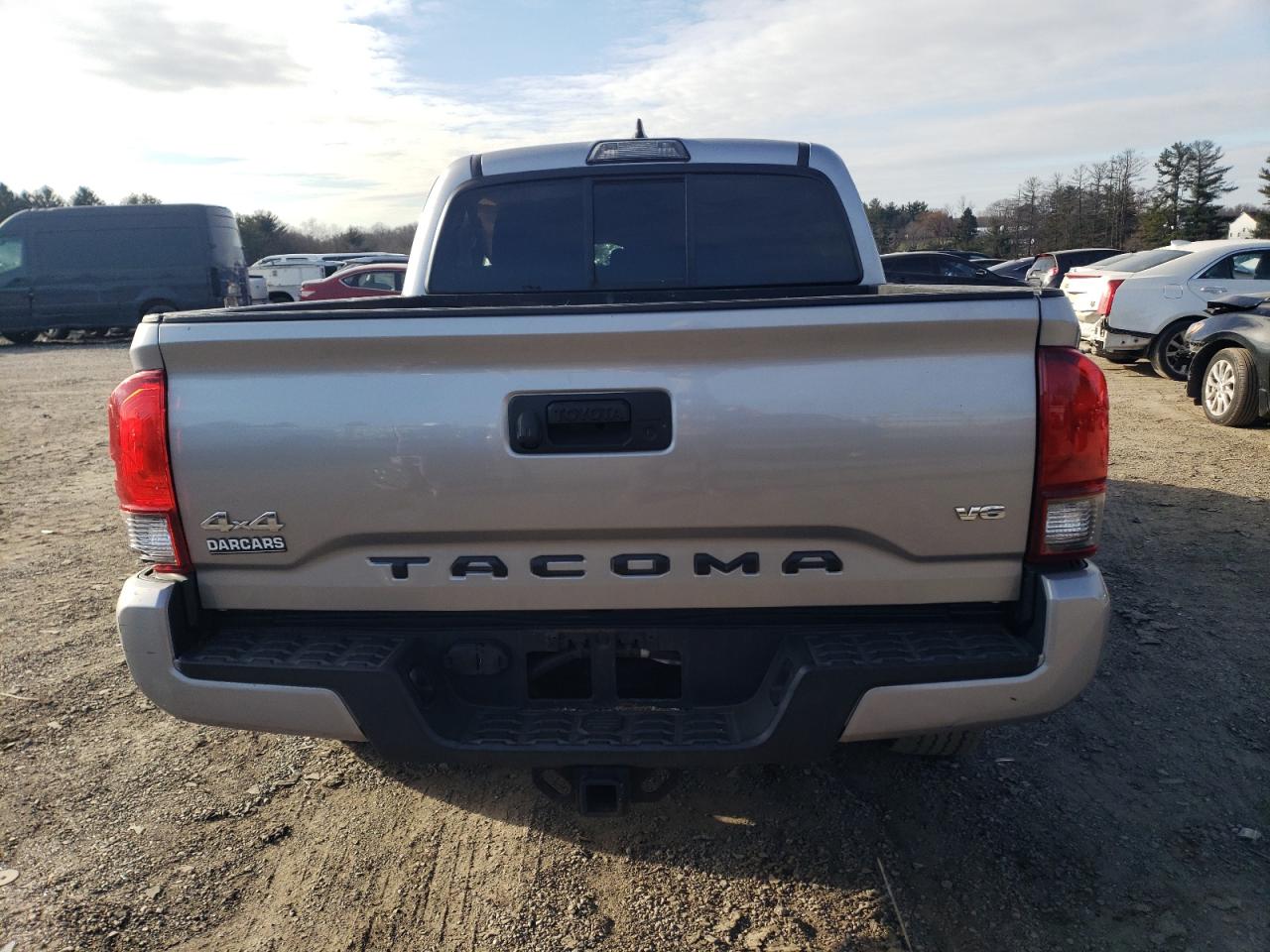 2019 Toyota Tacoma - Image 6