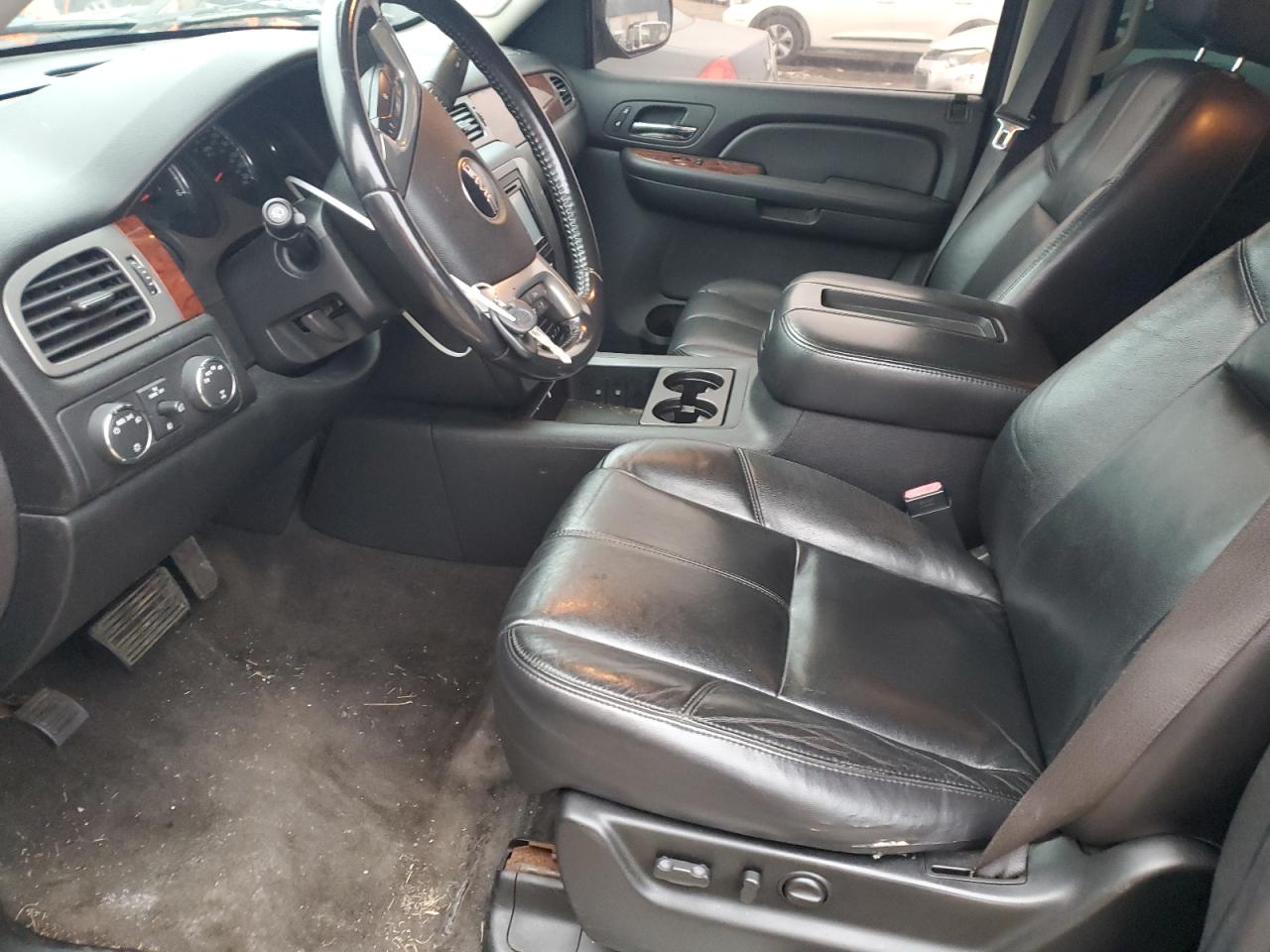 2009 GMC Yukon - Image 7