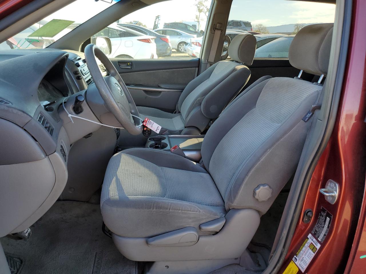 2008 Toyota Sienna - Image 7