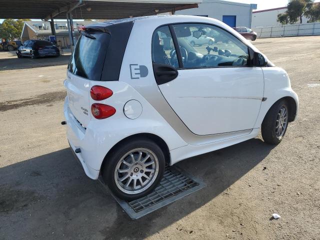 Купе SMART FORTWO 2013 Белы