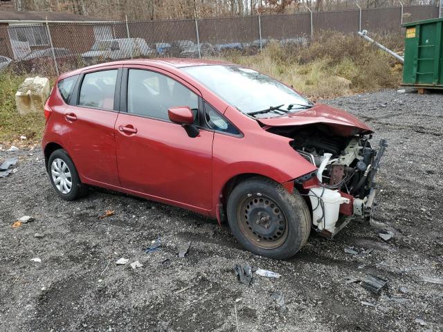  NISSAN VERSA 2015 Красный