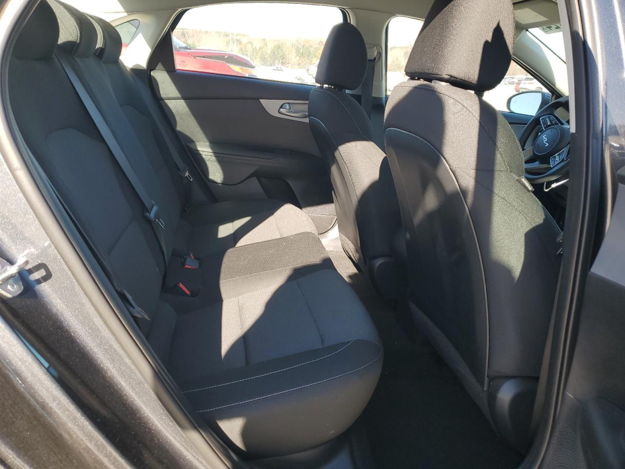 2024 Kia Forte - Image 10