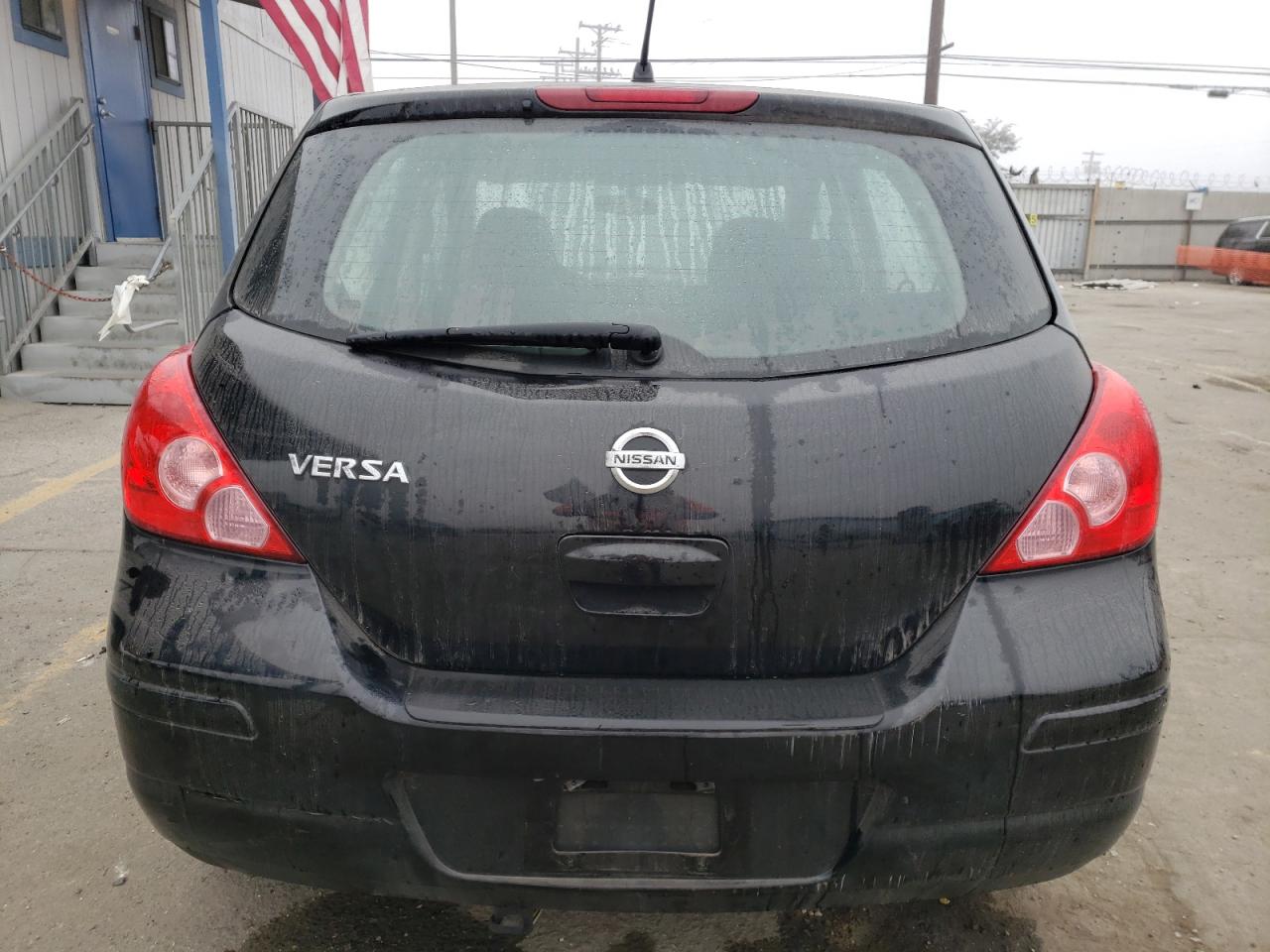 2010 Nissan Versa - Image 6