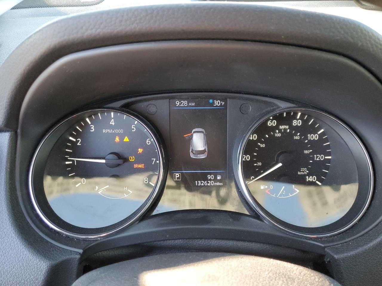 2018 Nissan Rogue - Image 9