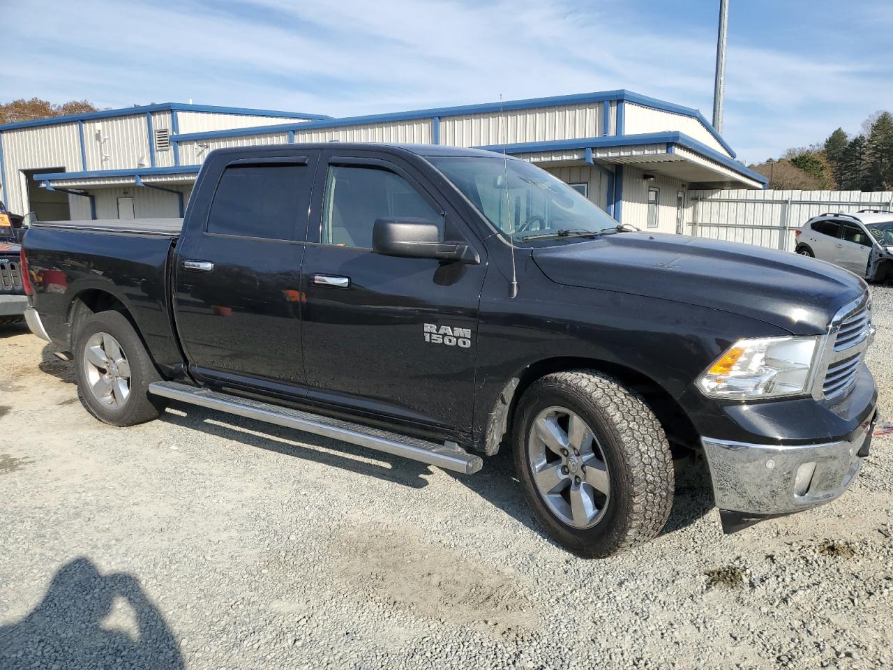2015 RAM 1500 - Image 4
