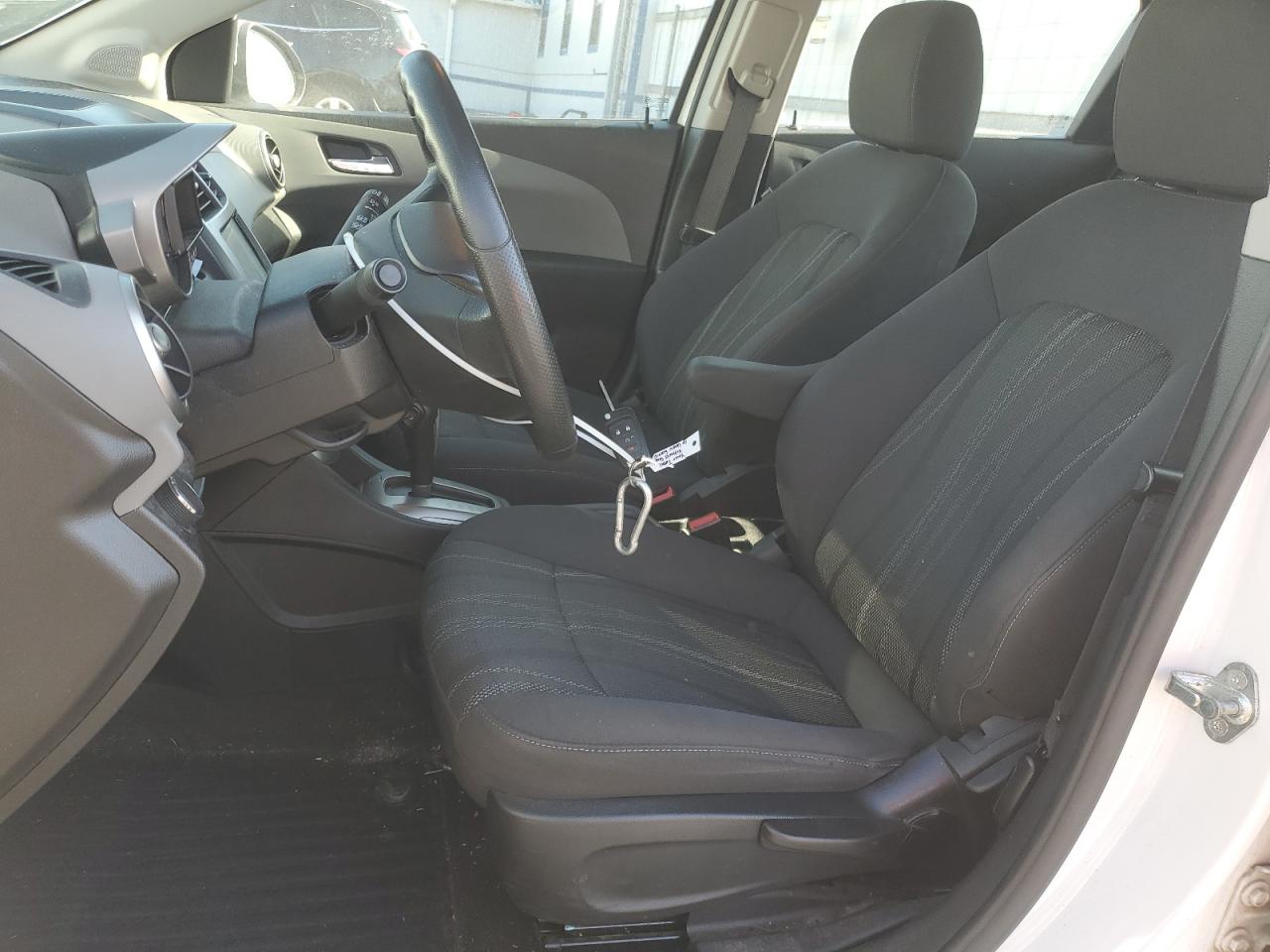 2016 Chevrolet Sonic - Image 7