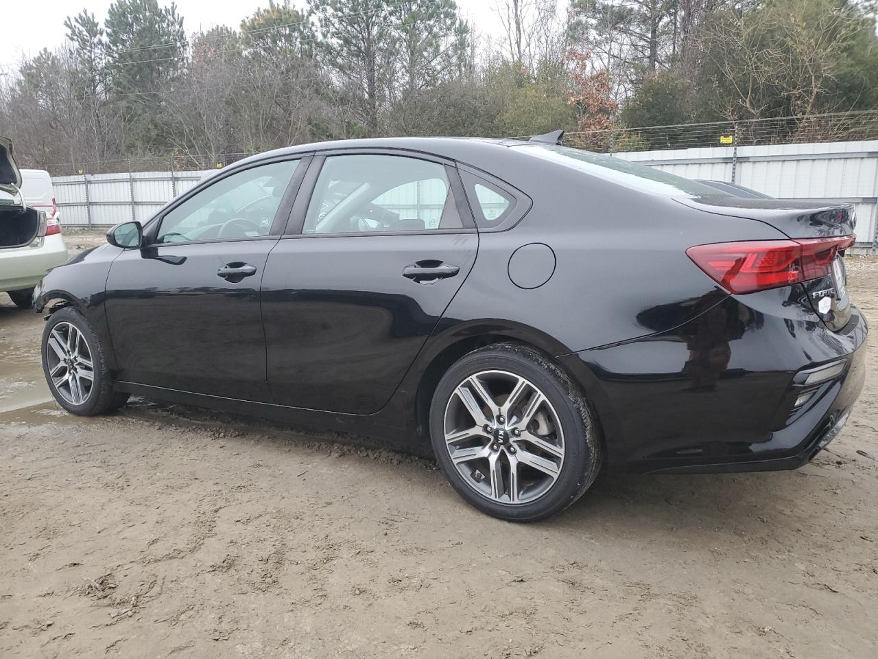 3KPF34AD2KE124095 2019 KIA FORTE - Image 2