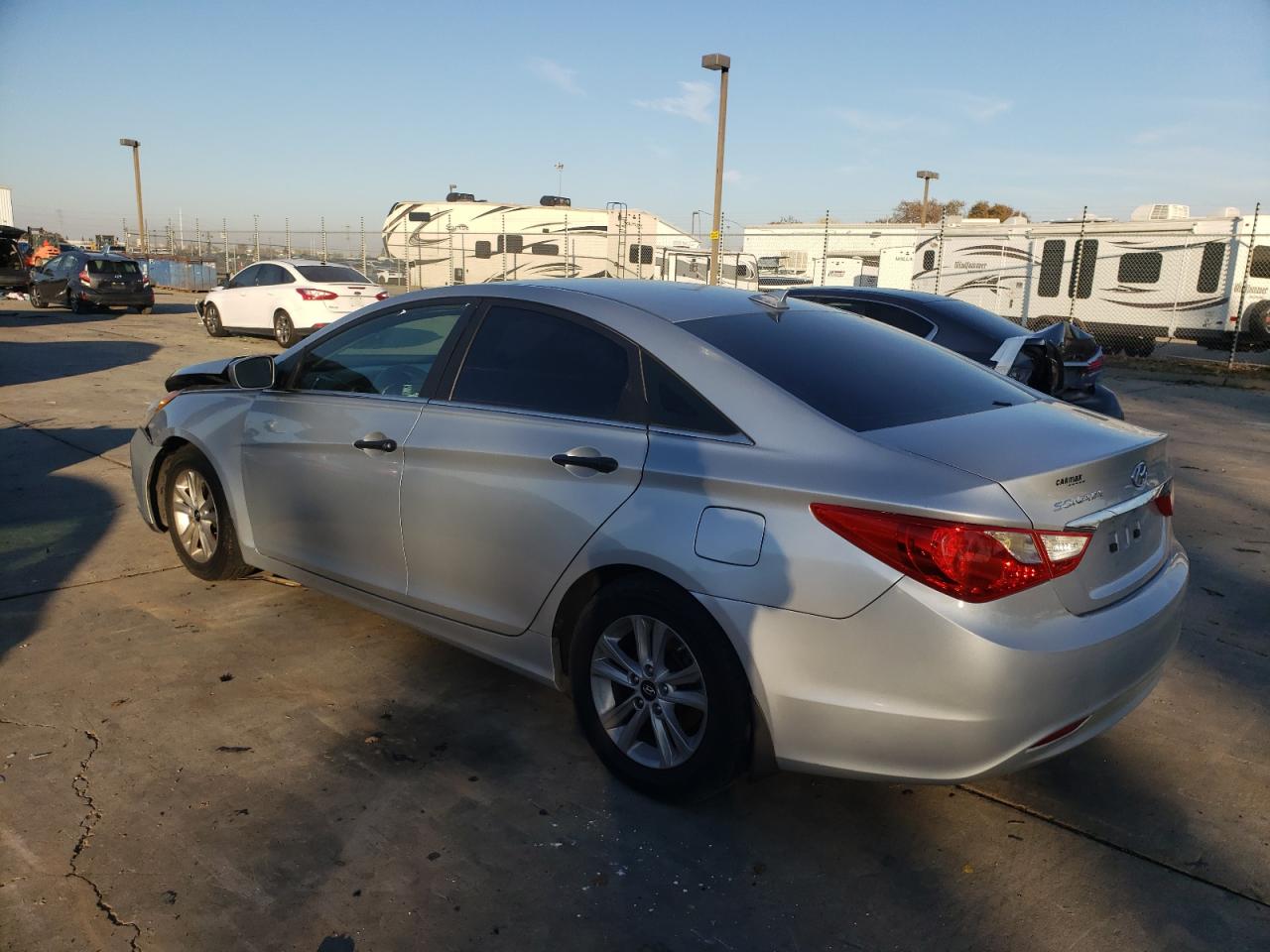 2013 Hyundai Sonata - Image 2