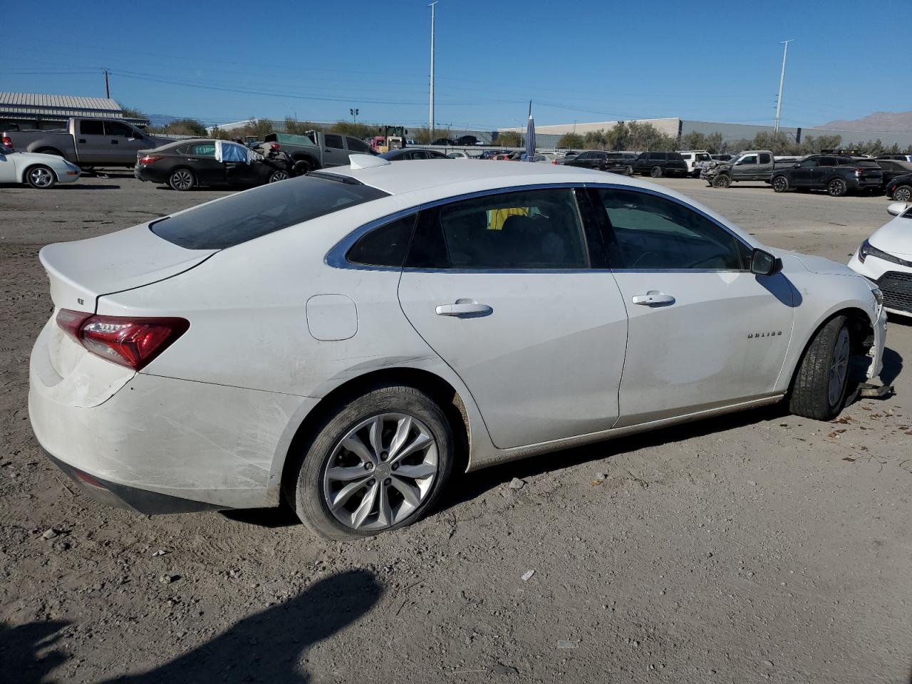 2021 Chevrolet Malibu - Image 3