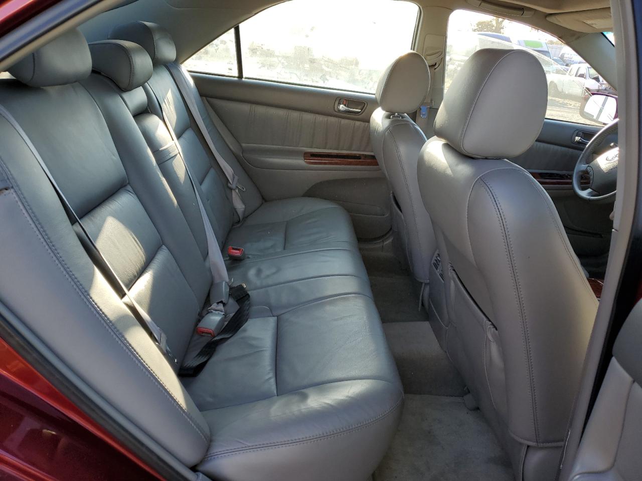2005 Toyota Camry - Image 10