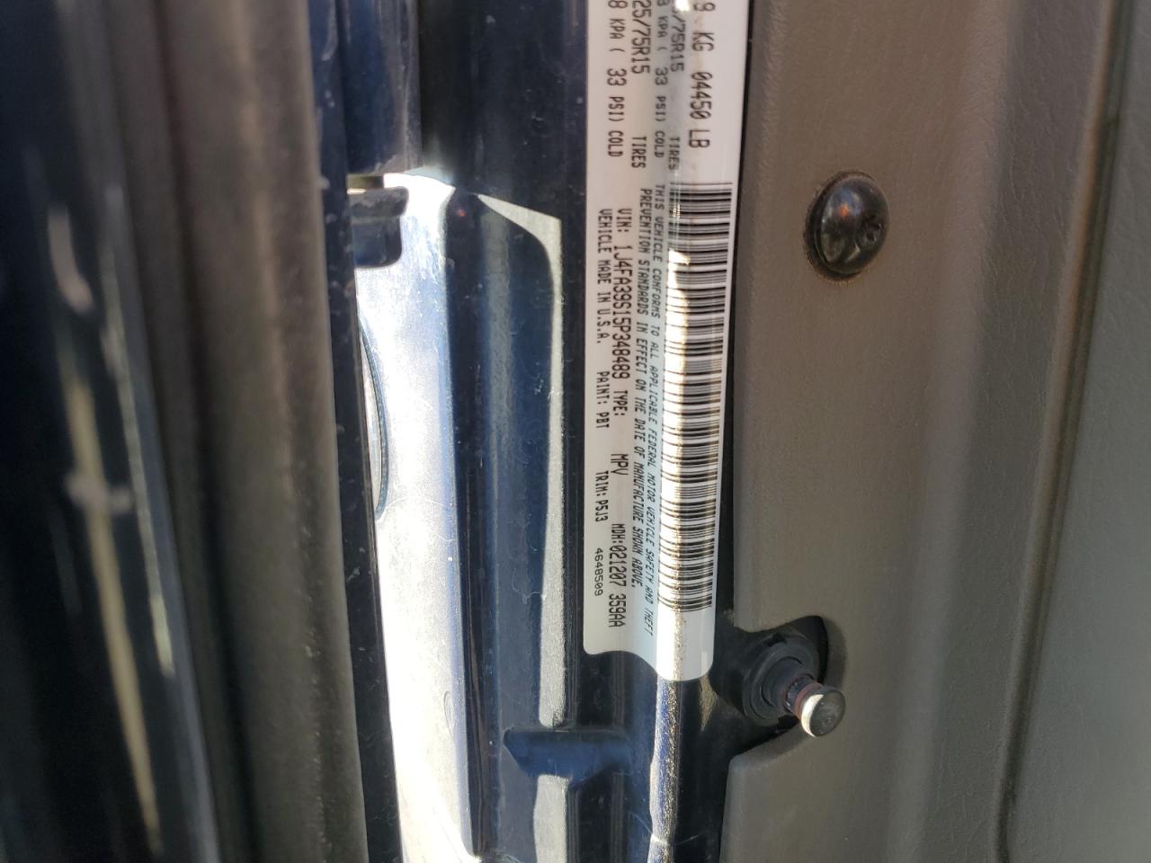 2005 Jeep Wrangler - Image 15