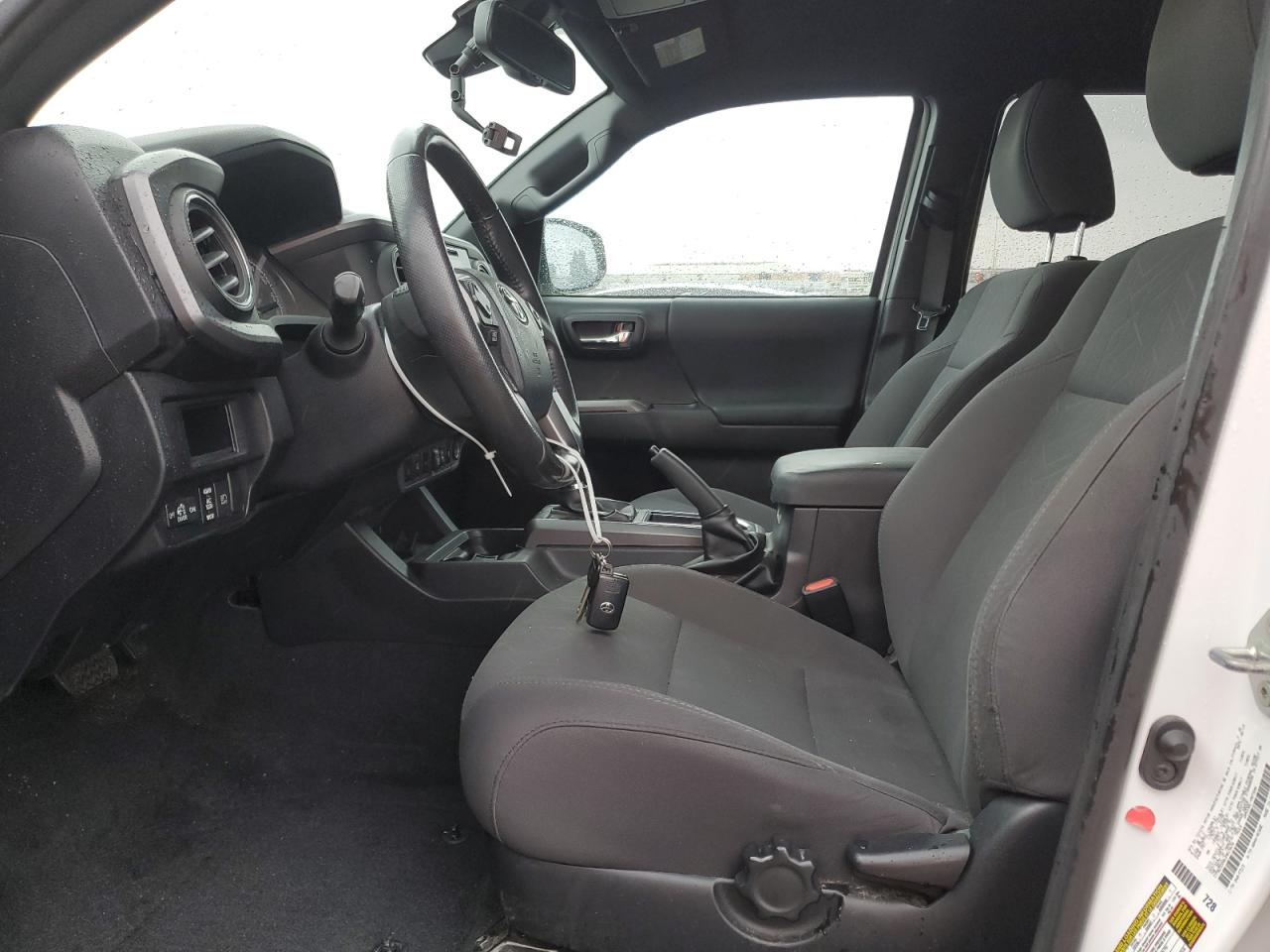 2018 Toyota Tacoma - Image 7