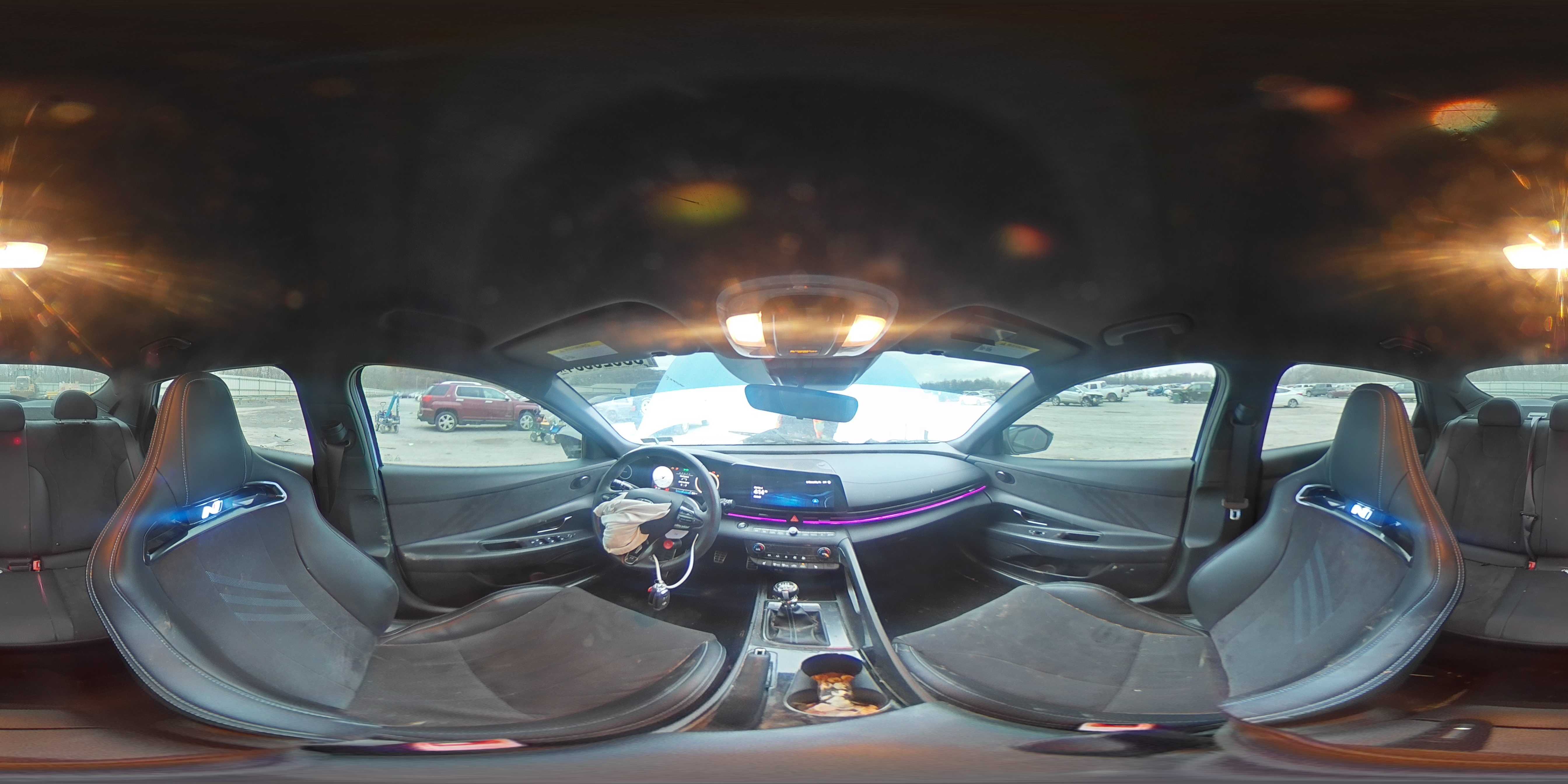 2023 Hyundai Elantra - Image 13
