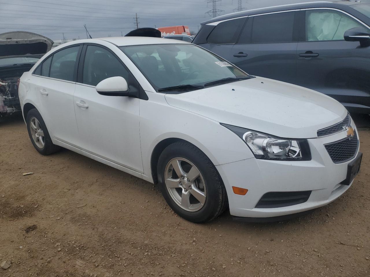 VIN 1G1PC5SB9E7234176 2014 CHEVROLET CRUZE no.4