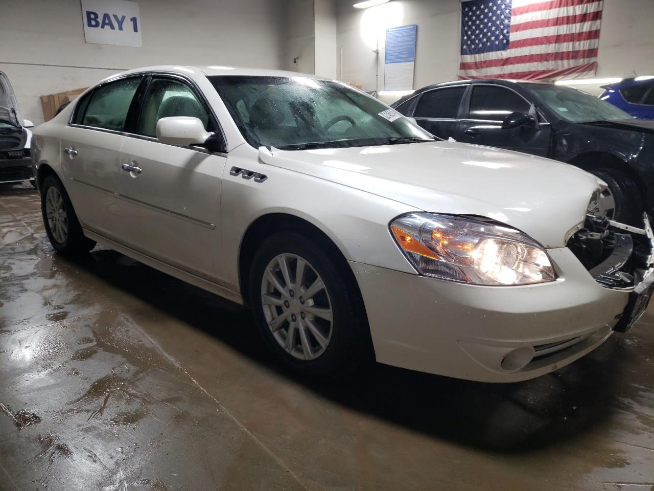 2010 Buick Lucerne - Image 4