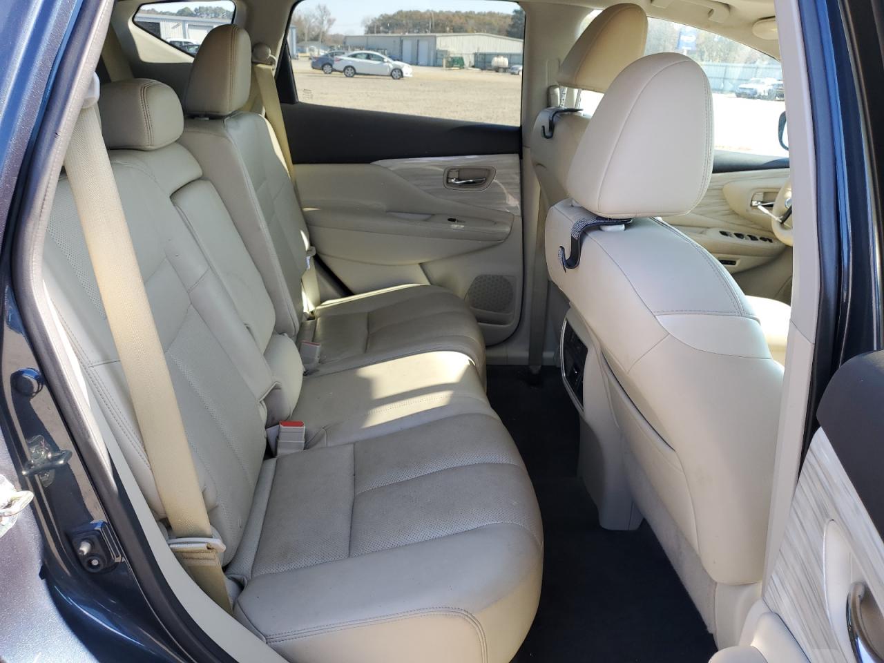 2016 Nissan Murano - Image 11