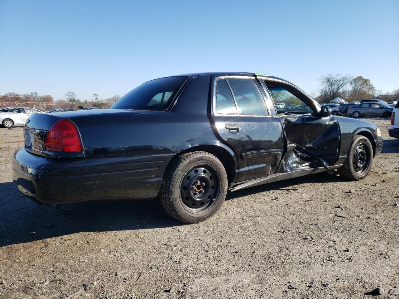 2009 Ford Crown Victoria - Image 3