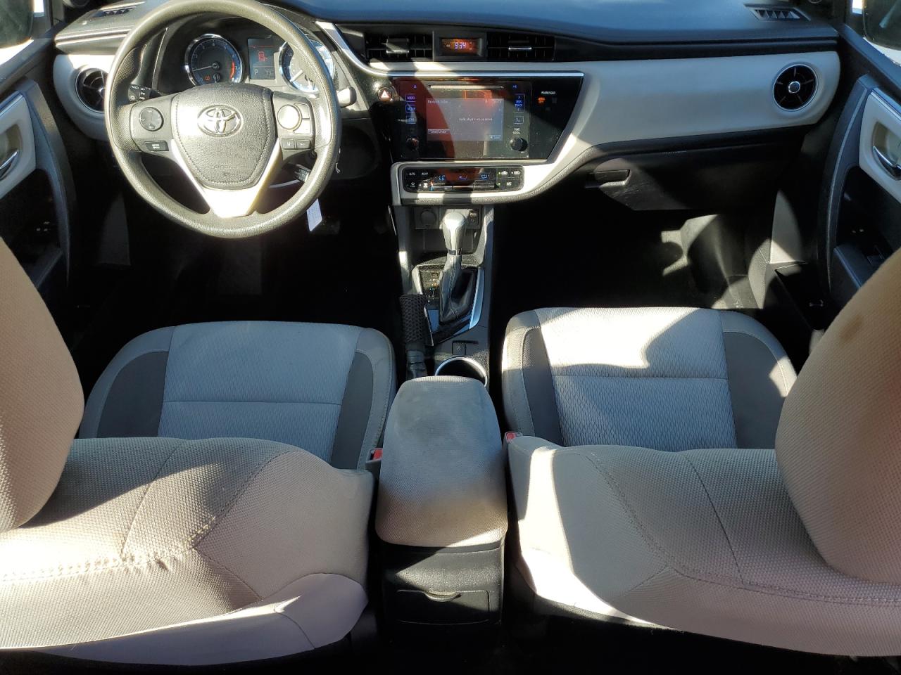 2017 Toyota Corolla - Image 8