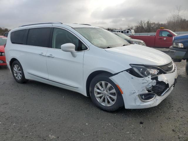  CHRYSLER PACIFICA 2018 Белый